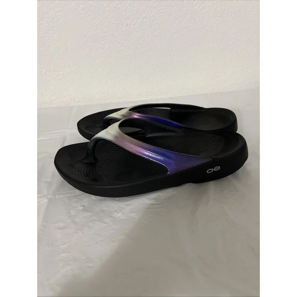 Women OOFOS OOlala Thong Luxe Recovery Sandal Black Purple Sz 11 Iridescent